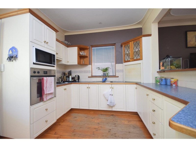 327 Military Road, Henley Beach SA 5022