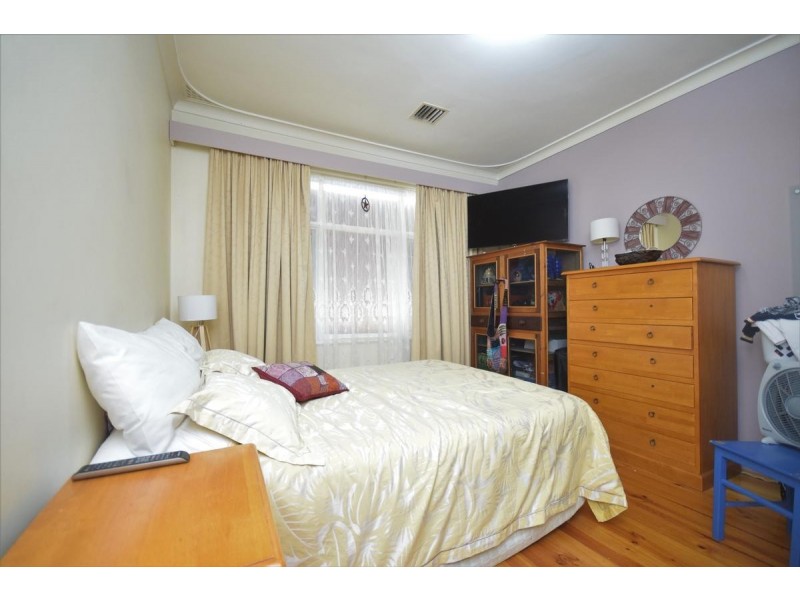 327 Military Road, Henley Beach SA 5022