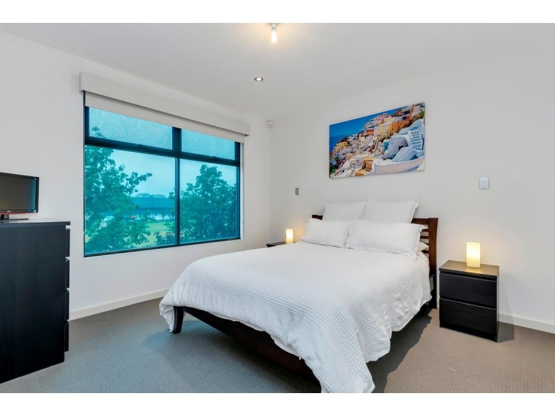 15/1 Burt Avenue, Findon SA 5023