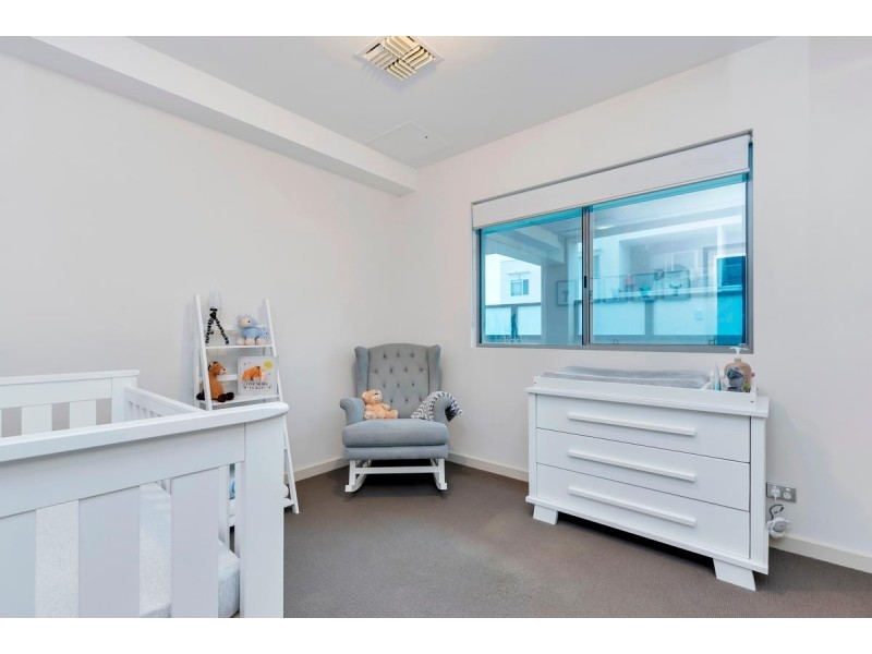 15/1 Burt Avenue, Findon SA 5023