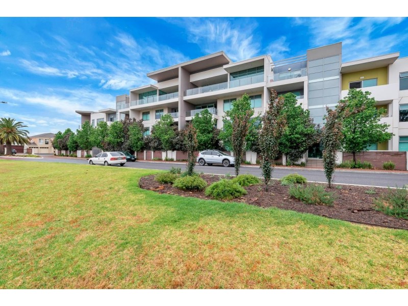 15/1 Burt Avenue, Findon SA 5023