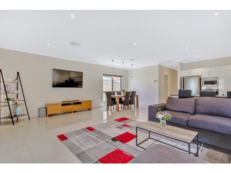 14B Mitchell Street East, Seaton SA 5023