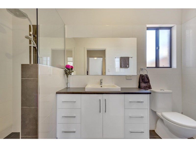 14B Mitchell Street East, Seaton SA 5023