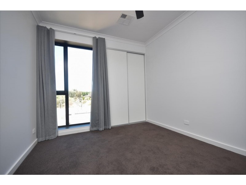 55 Troubridge Drive, West Lakes SA 5021