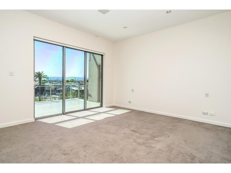 28/1 Burt Avenue, Findon SA 5023