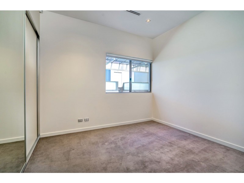 28/1 Burt Avenue, Findon SA 5023