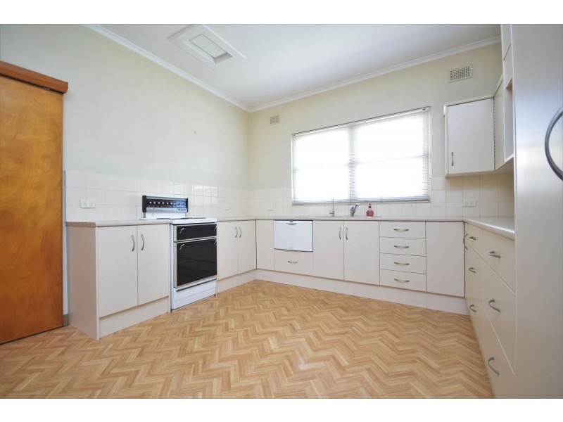 24 Clyde Avenue, Lockleys SA 5032