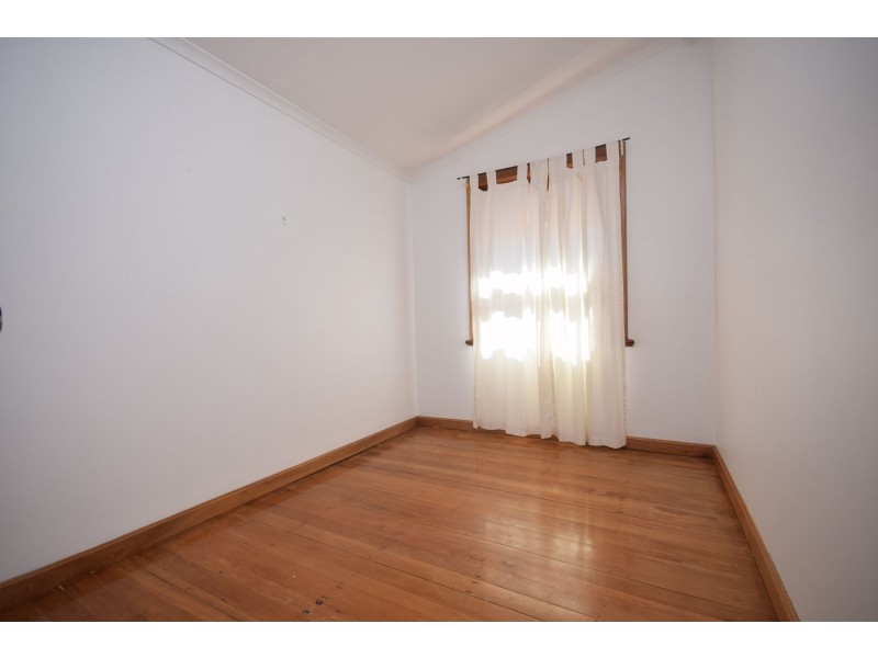 25 Glengarry Street, Woodville South SA 5011