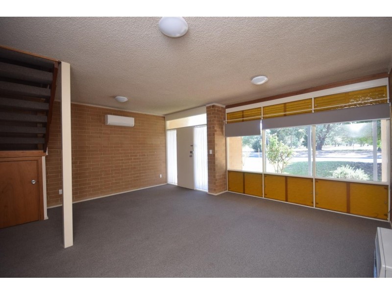 8/39 Lochside Drive, West Lakes SA 5021