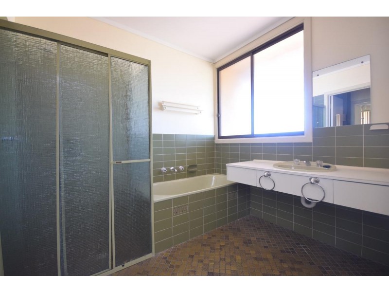 8/39 Lochside Drive, West Lakes SA 5021