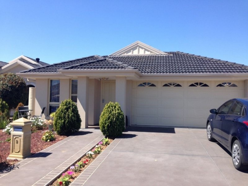 9 Mallacoota Place, West Lakes Shore SA 5020