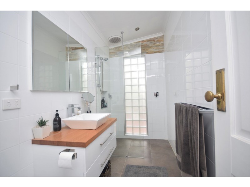 8 Creslin Terrace, Camden Park SA 5038