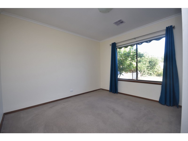 21 Newcombe Avenue, West Lakes Shore SA 5020