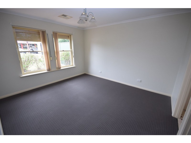 62 Torrens Road, Renown Park SA 5008