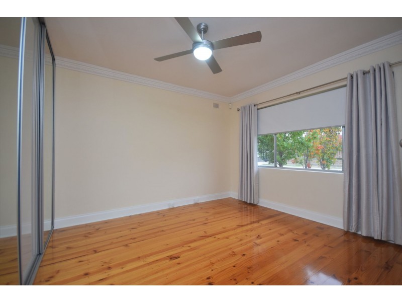 24 Lincoln Avenue, Fulham Gardens SA 5024