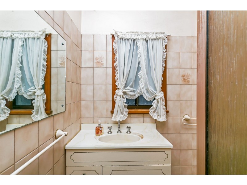 6 Wye Street, Woodville West SA 5011