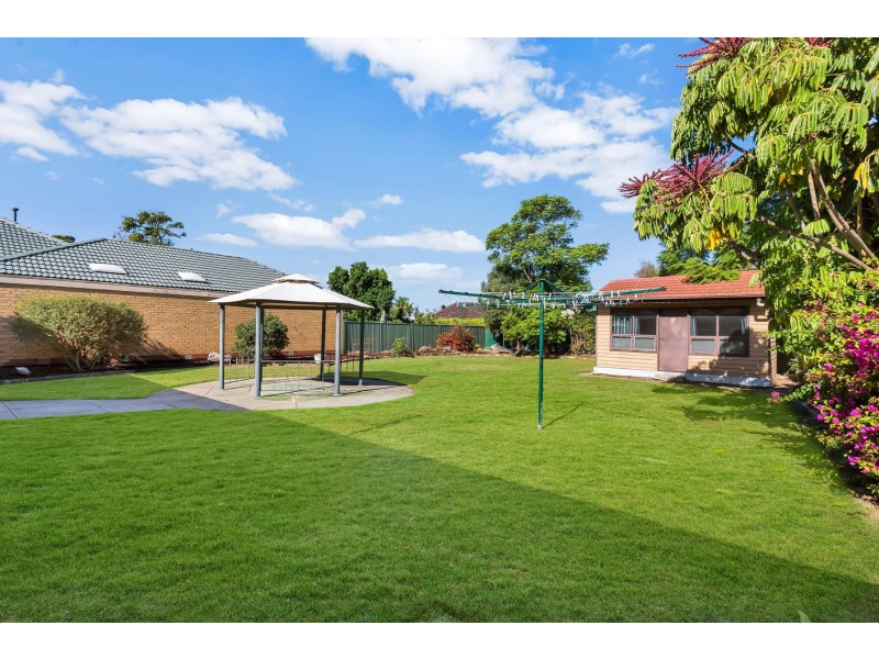 22 Sunset Crescent, Grange SA 5022