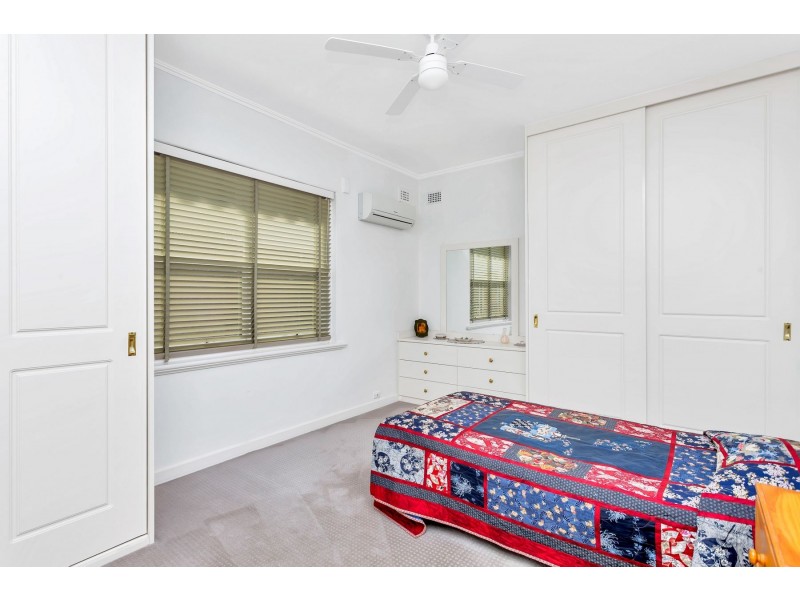 2 Starr Street, Findon SA 5023