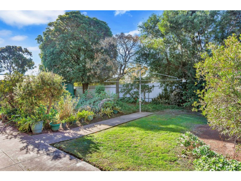 2 Starr Street, Findon SA 5023