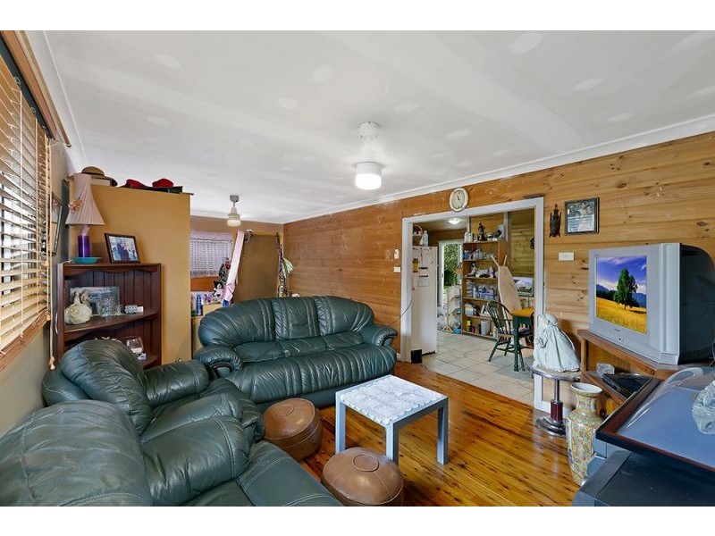 75 Leonard Avenue, Toukley NSW 2263