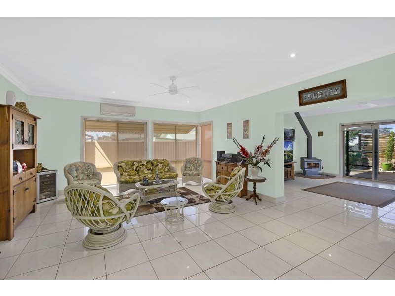 68 Ocean View Road, Gorokan NSW 2263