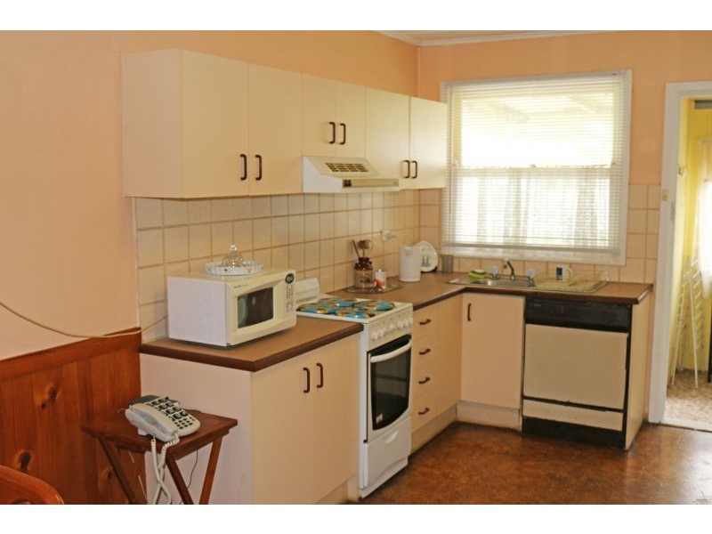 16 Gascoigne Road, Gorokan NSW 2263