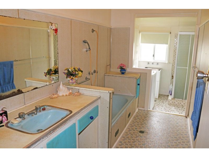 16 Gascoigne Road, Gorokan NSW 2263