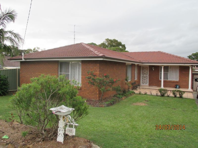 32 Swan Street, Kanwal NSW 2259