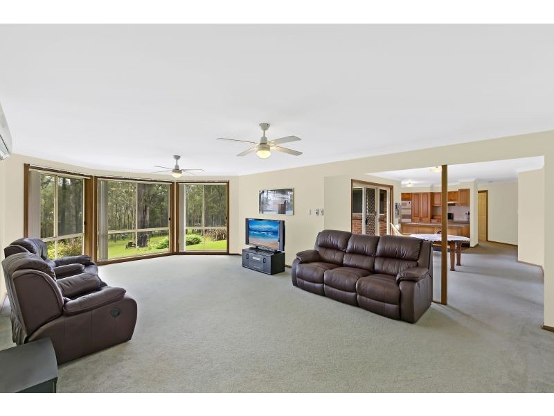 3 Tracey Lea Close, Jilliby NSW 2259