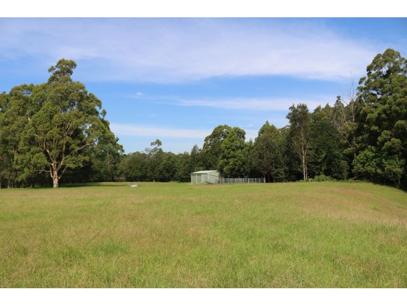93 Woods Road, Jilliby NSW 2259