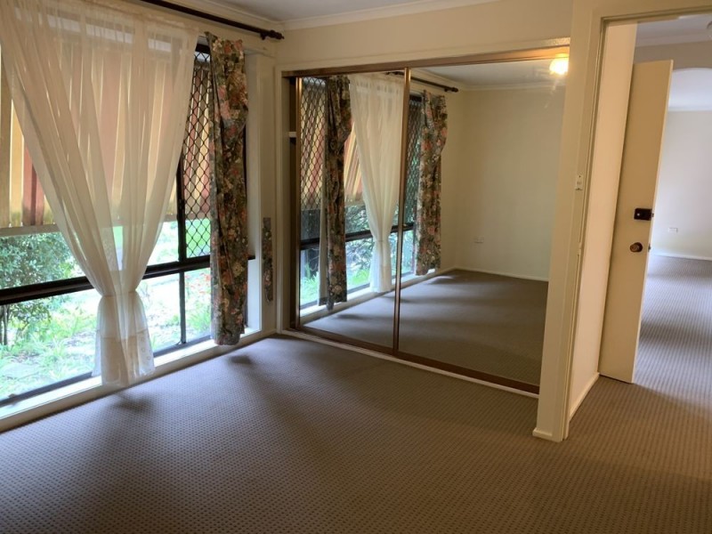 24 Somers Drive, Watanobbi NSW 2259