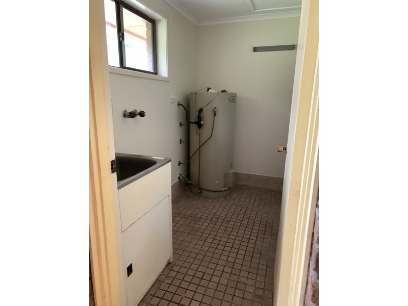 24 Somers Drive, Watanobbi NSW 2259