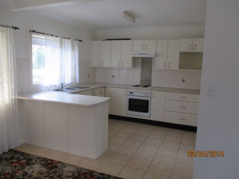 11 Jetty Avenue, Charmhaven NSW 2263