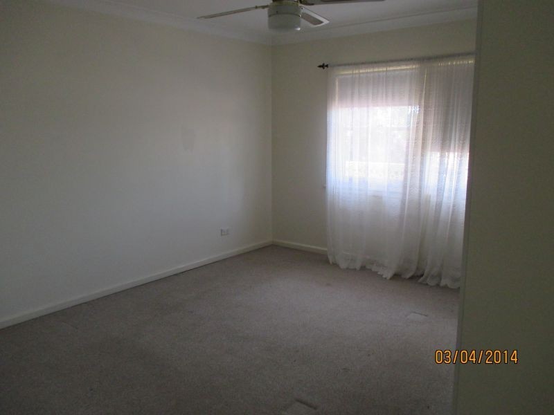 11 Jetty Avenue, Charmhaven NSW 2263