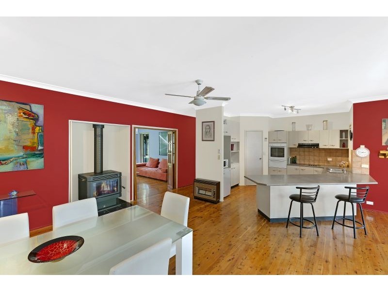 2 Parkridge Drive, Jilliby NSW 2259