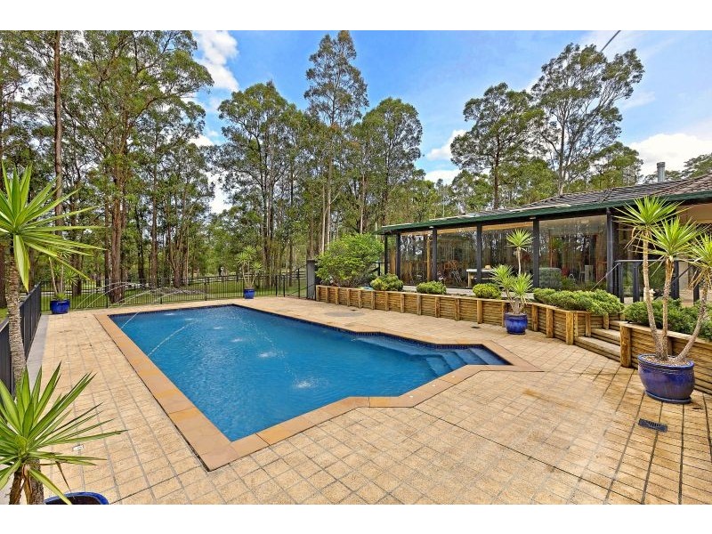2 Parkridge Drive, Jilliby NSW 2259