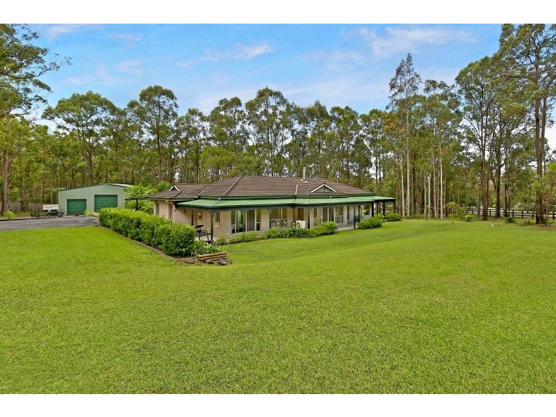 2 Parkridge Drive, Jilliby NSW 2259
