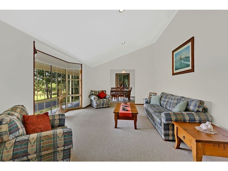 2 Lamont Close, Mardi NSW 2259