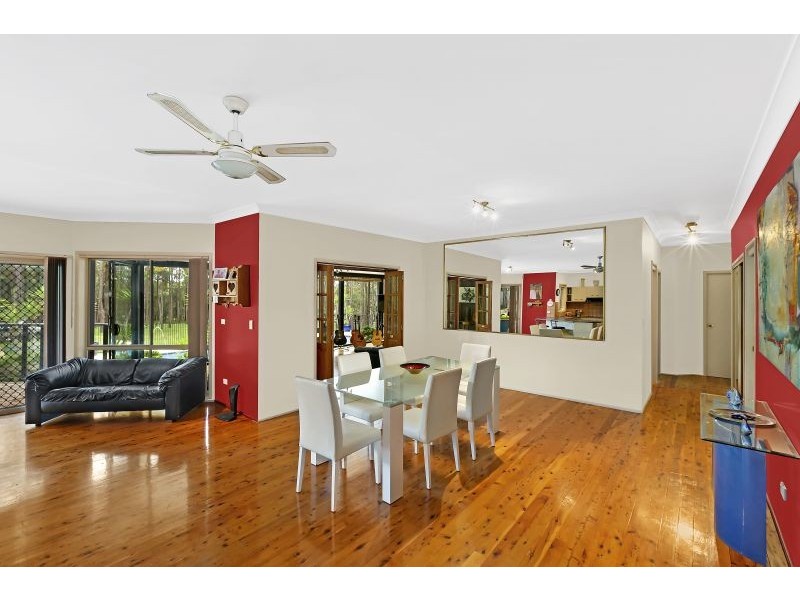 2 Parkridge Drive, Jilliby NSW 2259