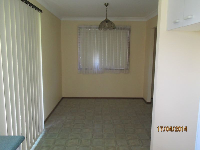 4 Esther Close, Gorokan NSW 2263