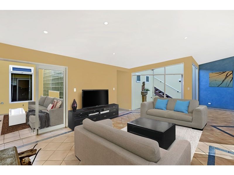 2/13 Mitchell Street, Norah Head NSW 2263