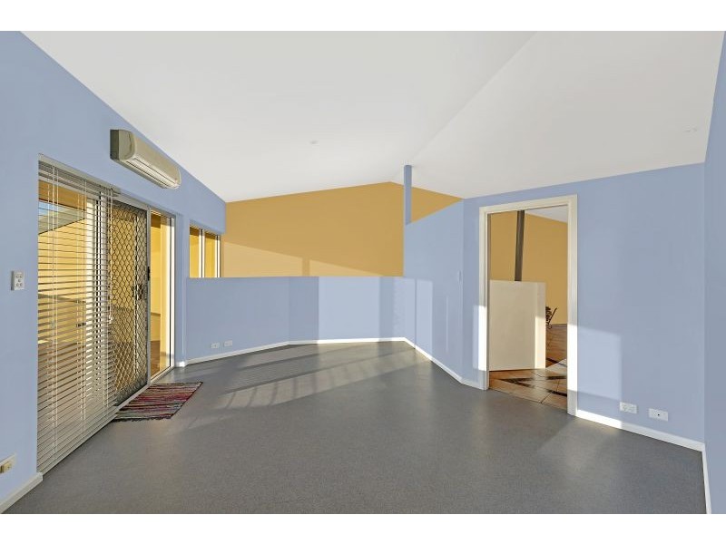 2/13 Mitchell Street, Norah Head NSW 2263