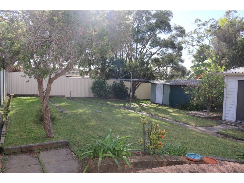 69 Moala Parade, Charmhaven NSW 2263