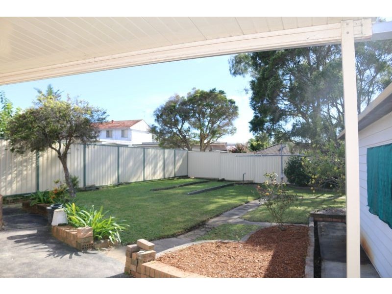 69 Moala Parade, Charmhaven NSW 2263