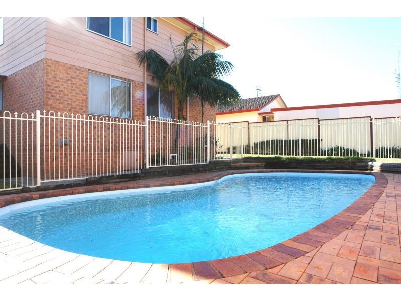 74 Hillcrest Avenue, Tacoma NSW 2259