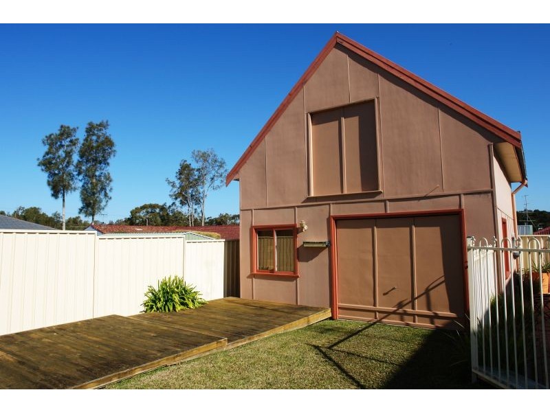 74 Hillcrest Avenue, Tacoma NSW 2259