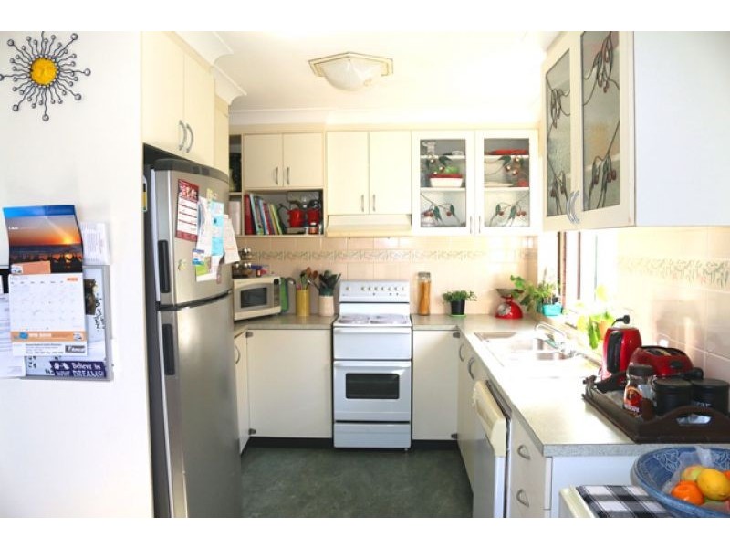 12 Dalton Avenue, Kanwal NSW 2259