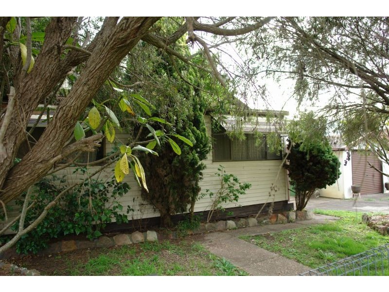 6 Levitt Street, Wyong NSW 2259