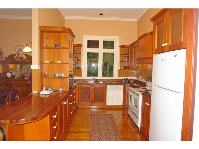 42 Hills Lane, Yarramalong NSW 2259