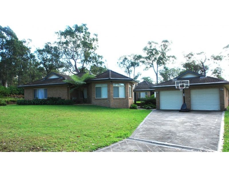 7 Crestwood Road, Jilliby NSW 2259